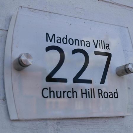 Madonna Villa 버밍엄 외부 사진